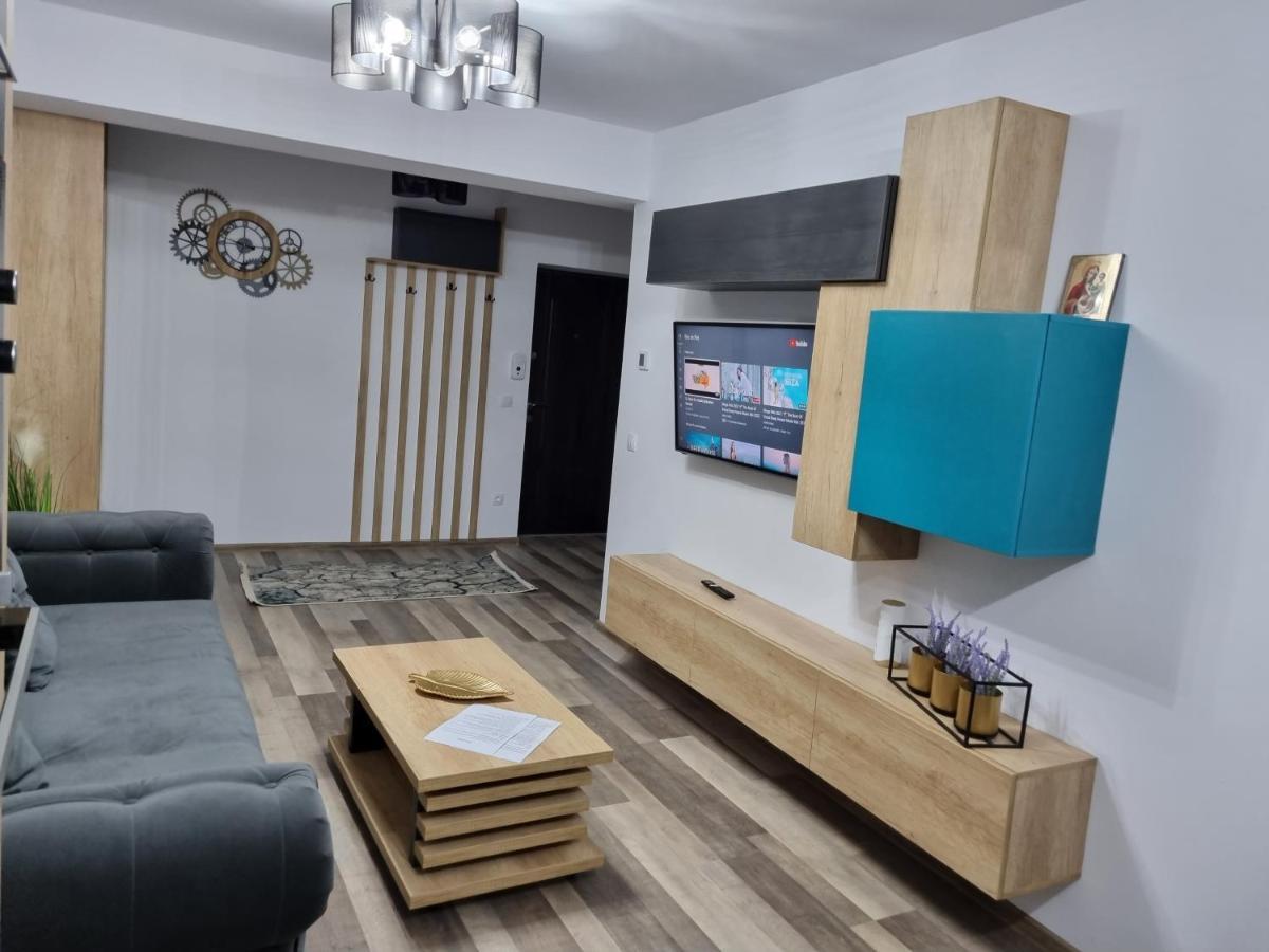 Luxury Apartments Bacău Buitenkant foto