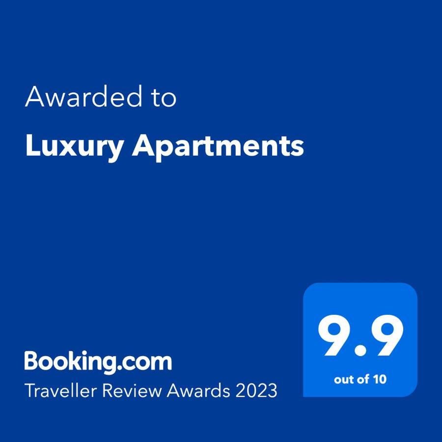 Luxury Apartments Bacău Buitenkant foto